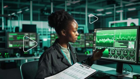 Analista de dados em ambiente tecnológico moderno