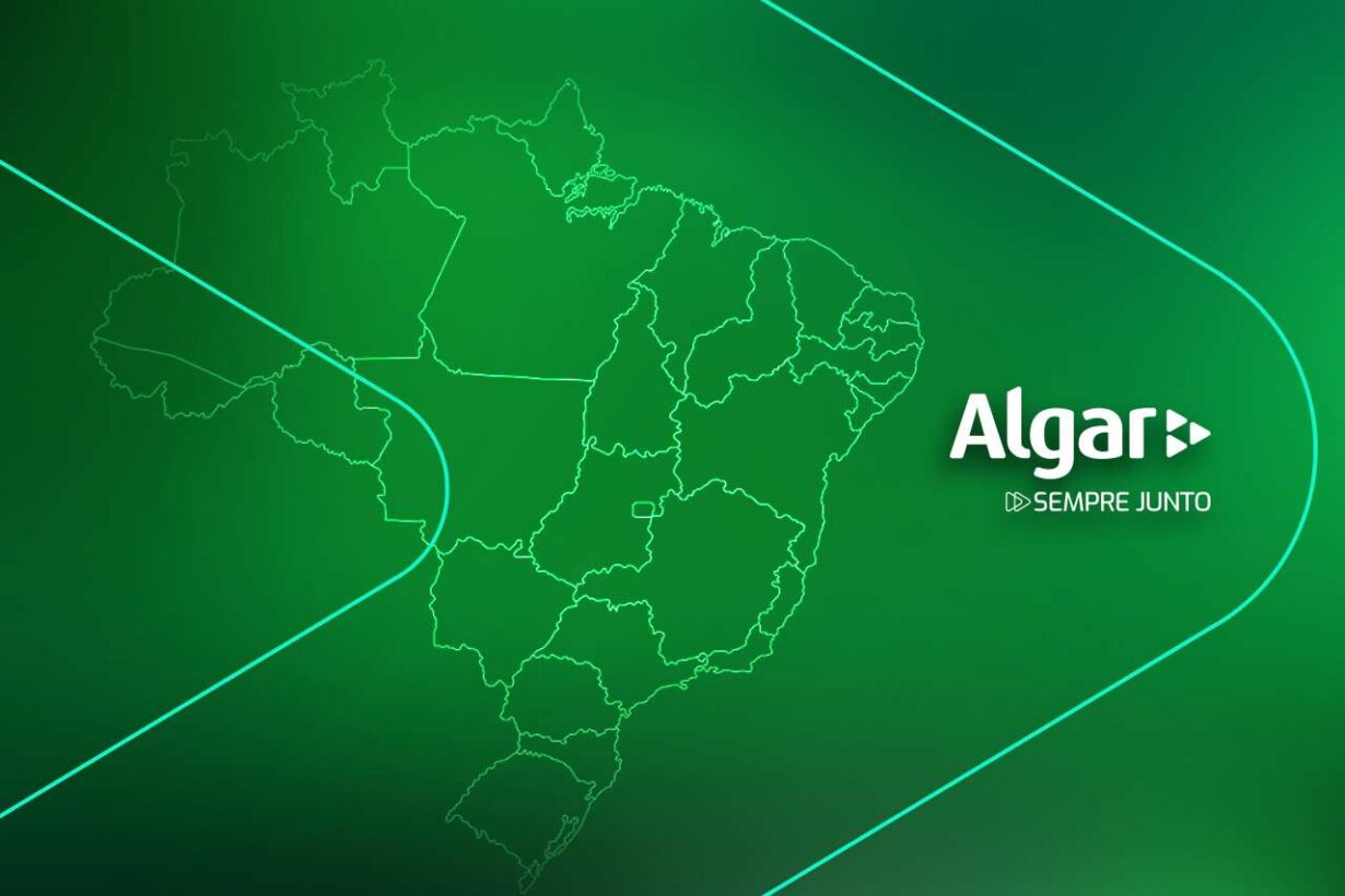 Mapa do Brasil com a logo da Algar e fundo verde.