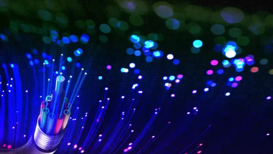 Cabo de fibra óptica