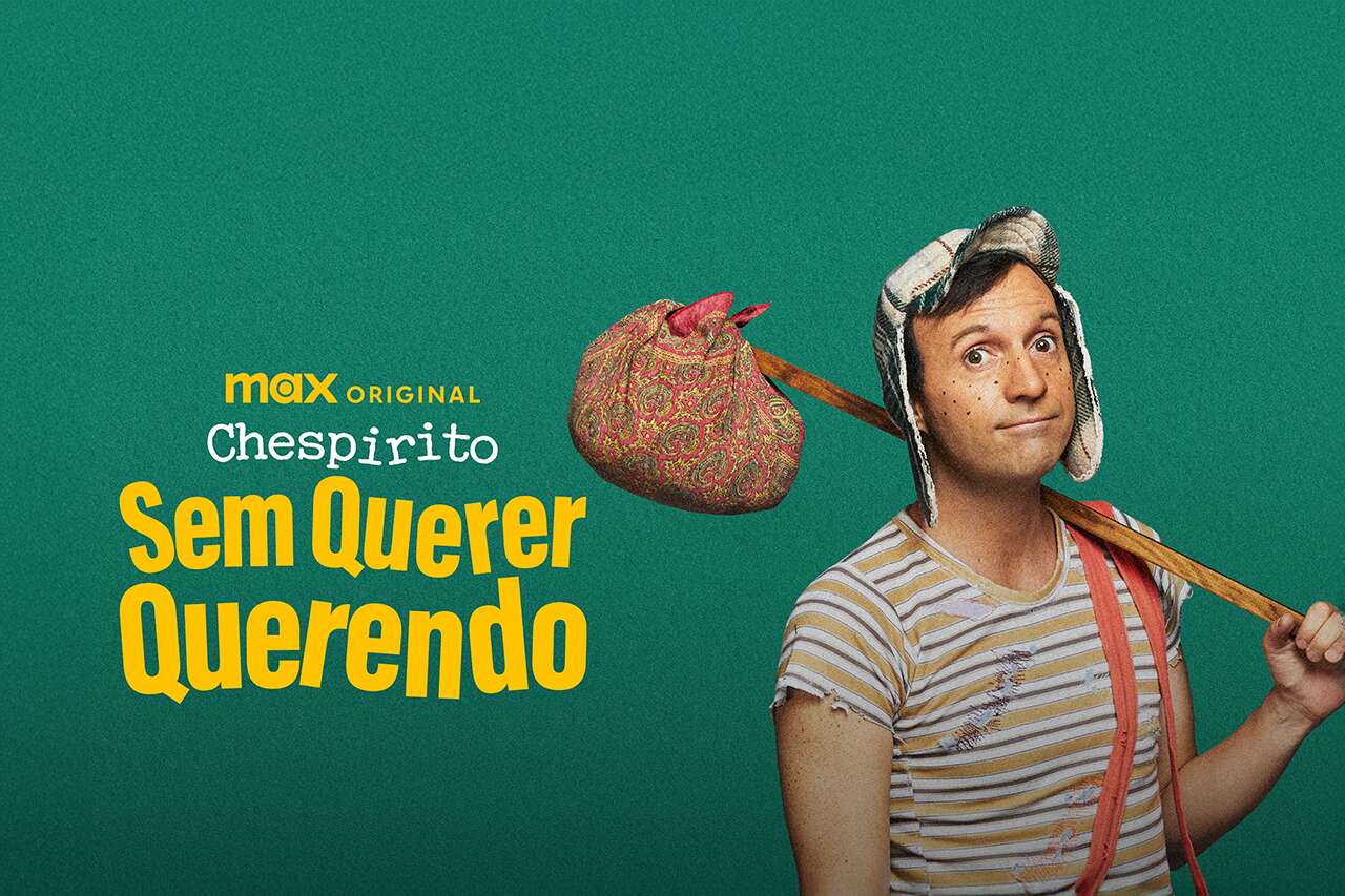 Personagem de Chespirito segurando uma bolsa colorida
