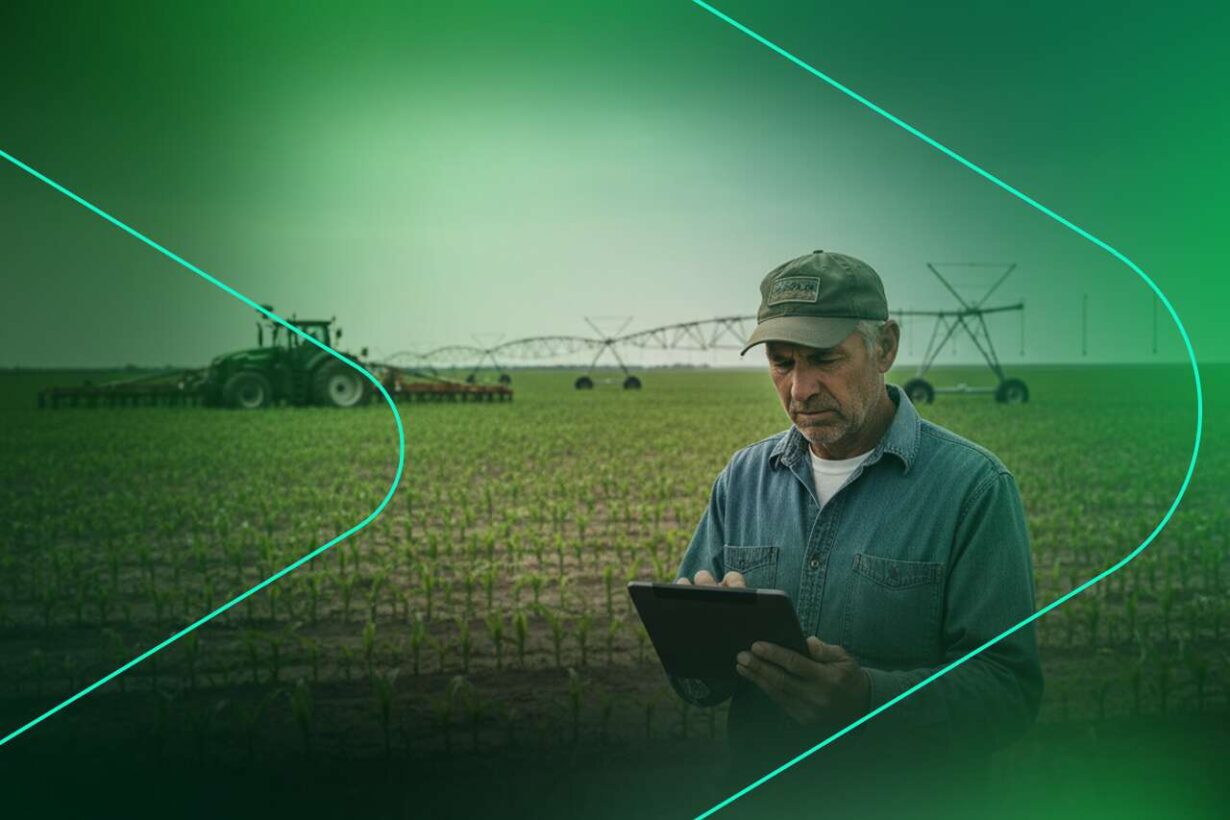 Agricultor usando tablet em campo agrícola